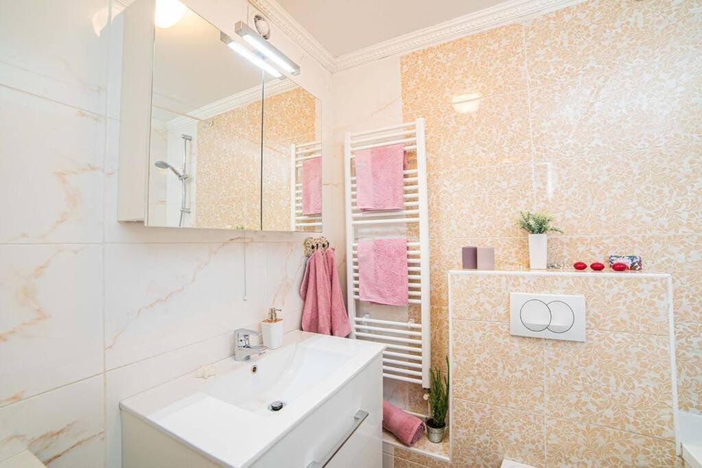 Sunny Day -Arena Zagreb , 2 Bathrooms, 102M², Esterno foto