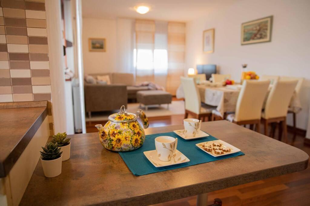 Sunny Day -Arena Zagreb , 2 Bathrooms, 102M², Esterno foto